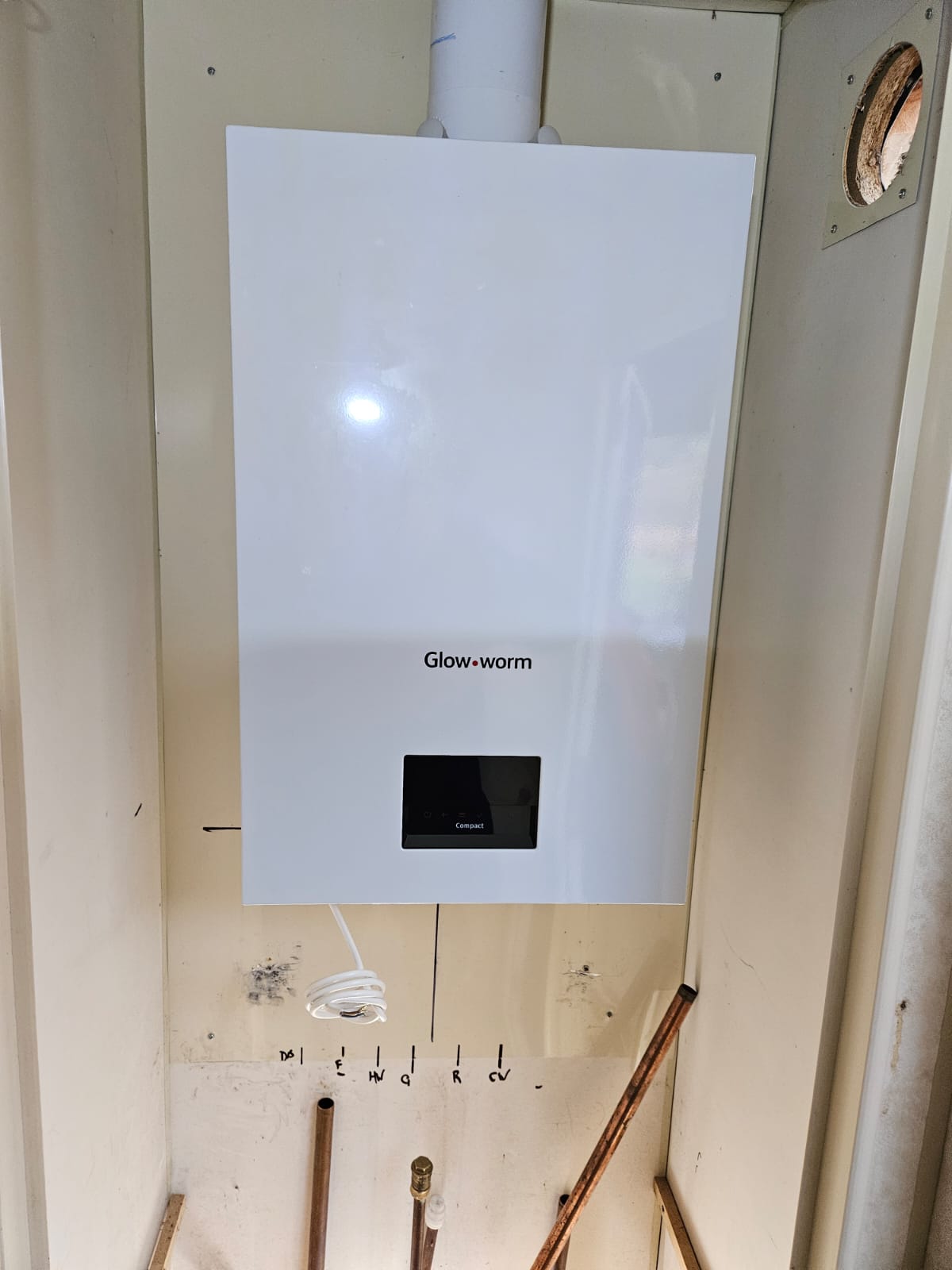 Pressure gauge and pipework on a domestic heating system